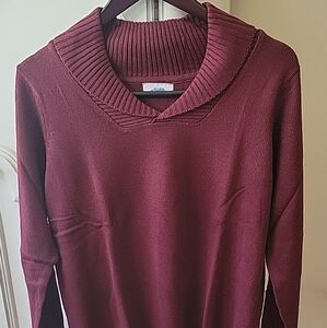 NWOT bizfete Women's Size M Long Sleeve Sweater Color Wine